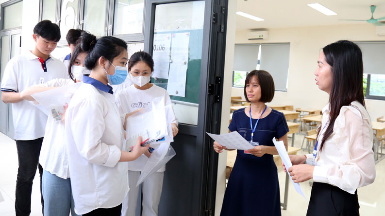 Vinh Phuc 응시자 100%가 고등학교 졸업 시험에 합격했습니다. 사진: Bao Nguyen