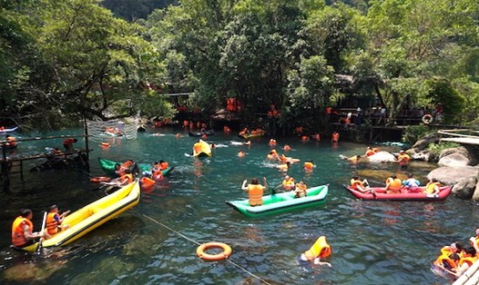 Quảng Bình được bình chọn là một trong những địa điểm đẹp nhất thế giới. Ảnh: Công Sáng