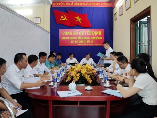 The Vietnam DIV inspection team worked at the People's Credit Union of Bao Ai commune, Yen Binh district, Yen Bai province.