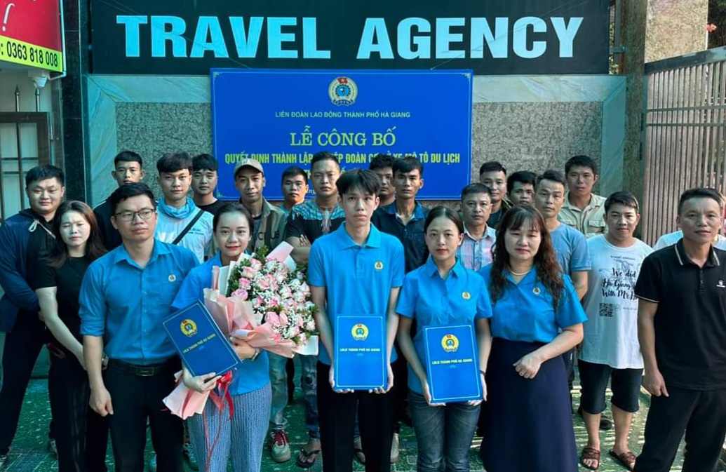 Thành lập nghiệp đoàn cơ sở xe mô tô du lịch tại Hà Giang. Ảnh: Công đoàn Hà Giang