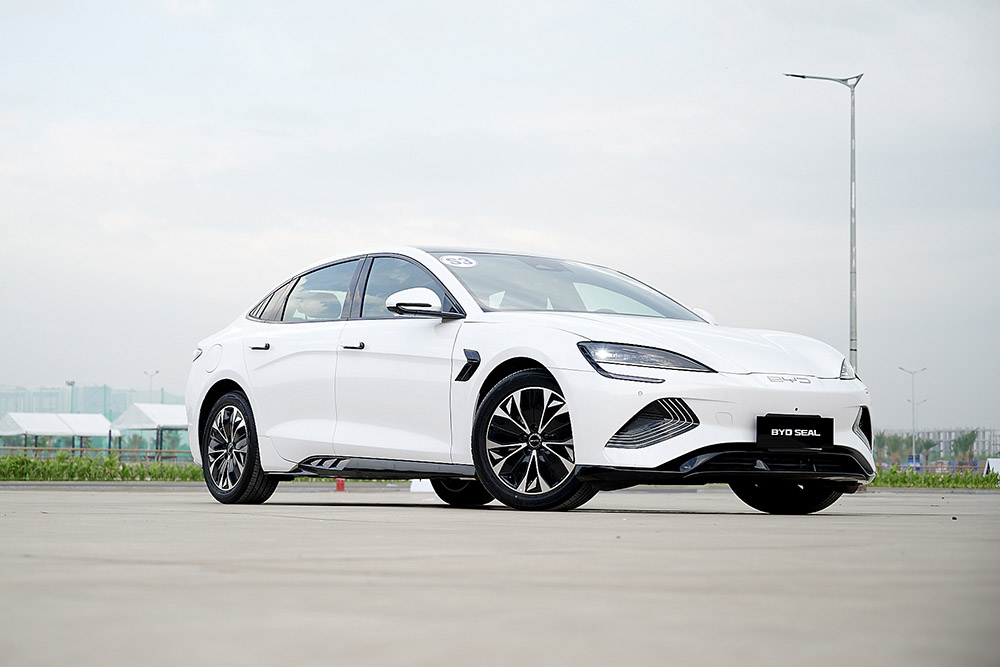 BYD xây dựng nhà máy sản xuất xe ôtô điện ở Campuchia. Ảnh: Thanh Vũ