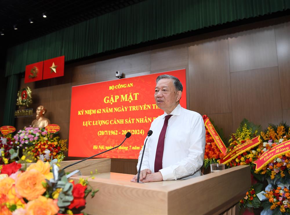 Chủ tịch nước Tô Lâm dự và phát biểu tại buổi gặp mặt. Ảnh: Bộ Công an