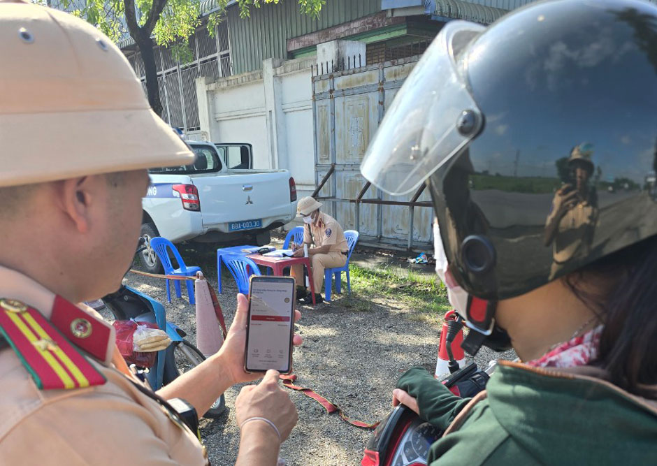 빈푹성의 전자 환경에서의 교통 위반 처리 건수는 매우 낮습니다. 사진: 바오 응우옌