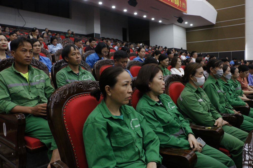 Environmental sanitation workers attended the conference. Photo: Nam Hong