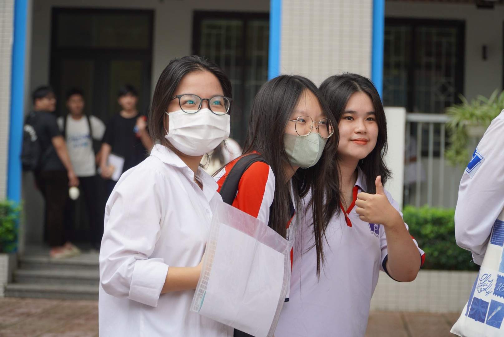 Thí sinh sẽ căn cứ vào mức điểm sàn các trường công bố để thực hiện đăng ký nguyện vọng xét tuyển. Ảnh: Hải Nguyễn