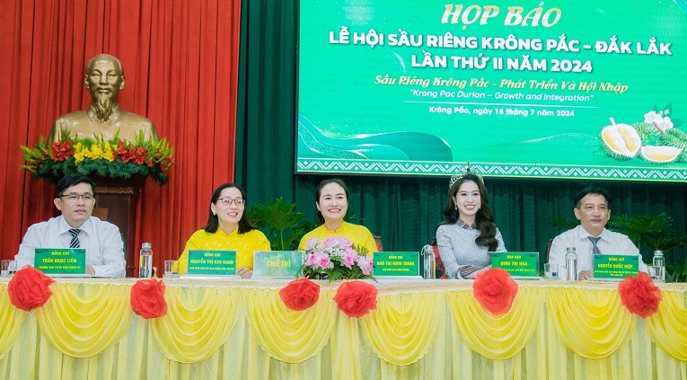 Quang cảnh buổi họp báo. Ảnh: Bảo Trung