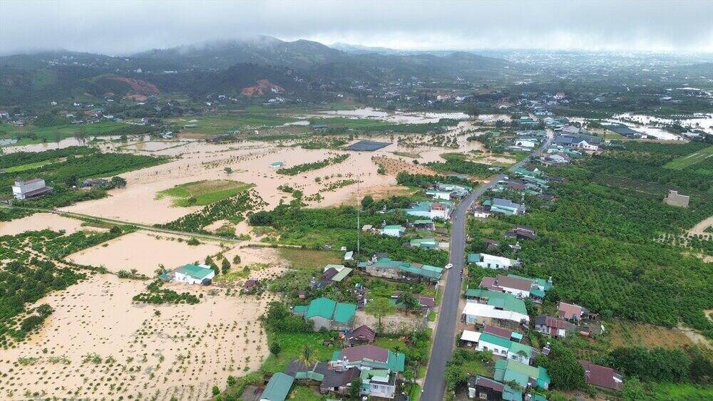 Mưa bão lớn gây ngập lụt tại TP Bảo Lộc năm 2023. Ảnh: Khánh Phúc