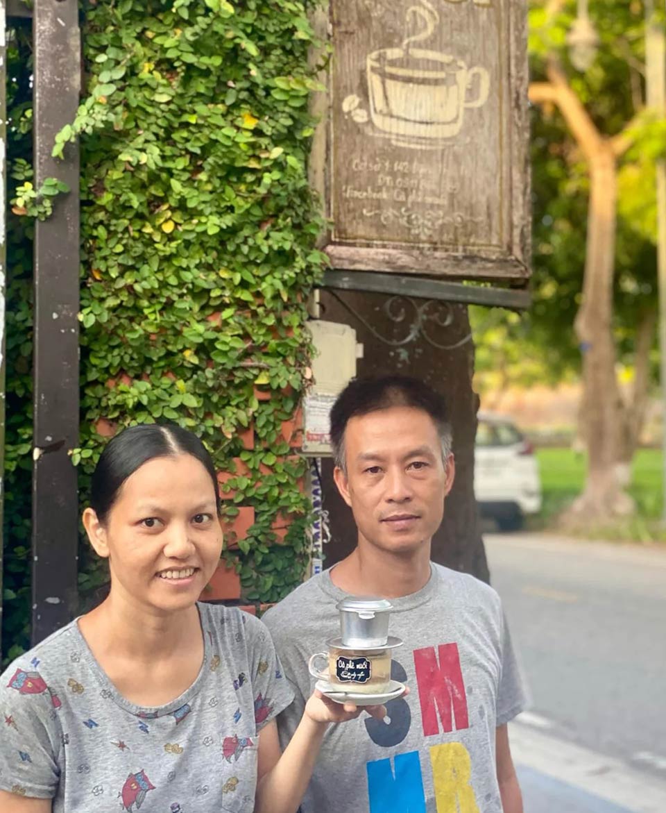 Owner of a salt cafe in Hue City, Thua Thien Hue. Photo: Salt Coffee
