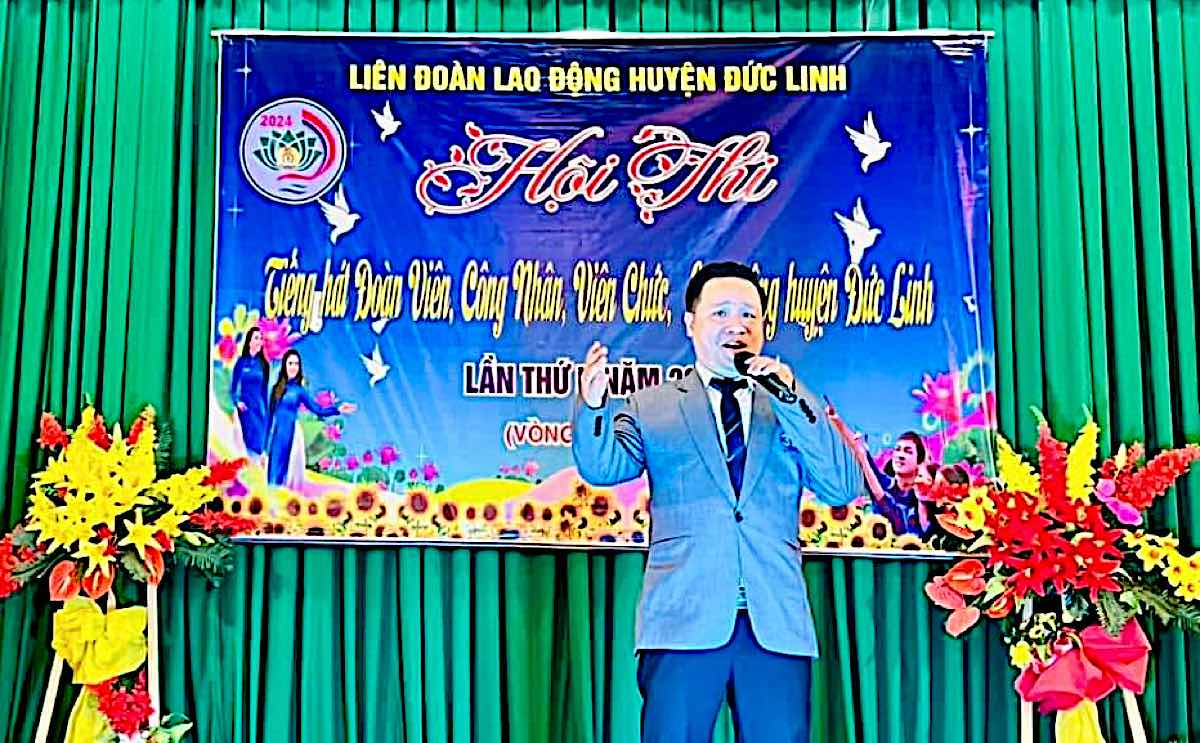 Các thí sinh thi vòng sơ khảo hội thi. Ảnh: LĐLĐ Đức Linh