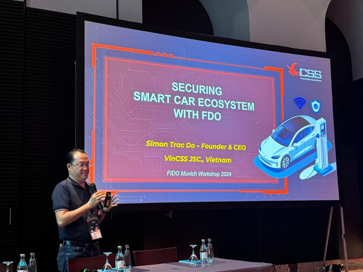 La solution de VinCSS protegera efficacement les voitures intelligentes. Photo : Anh Quynh