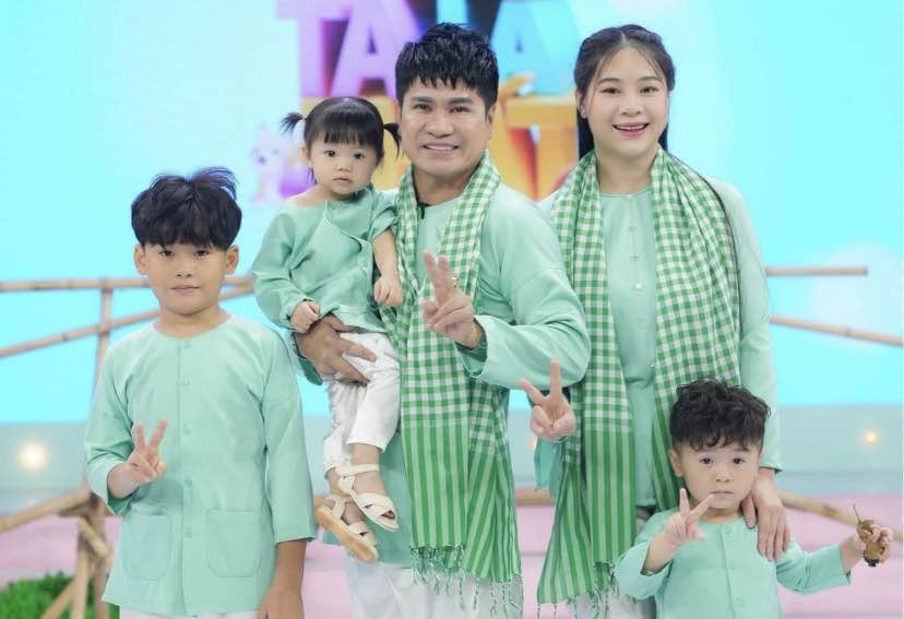 Gia đình ca sĩ Lương Gia Huy. Ảnh: NVCC