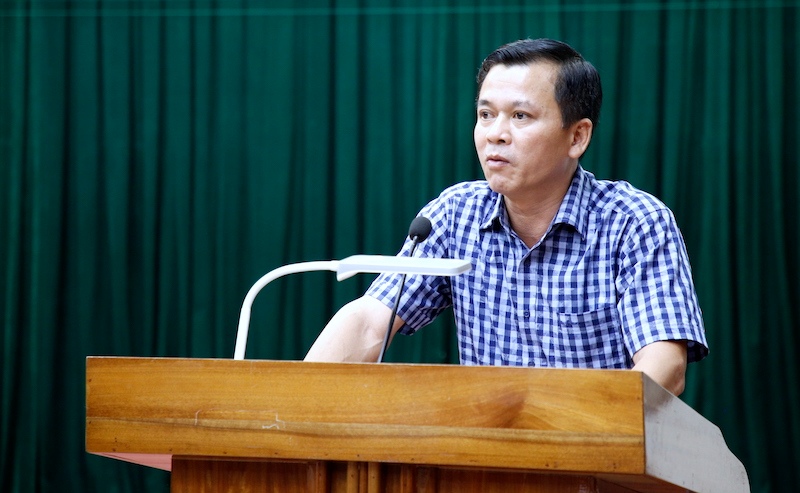 Phó Giám đốc Sở Văn hóa và Thể thao Quảng Bình Lê Phú Sơn thông tin về giải chạy. Ảnh: Công Sáng