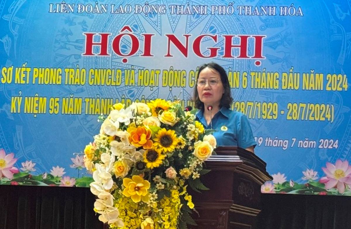 Bà Trinh Thị Hoa - 