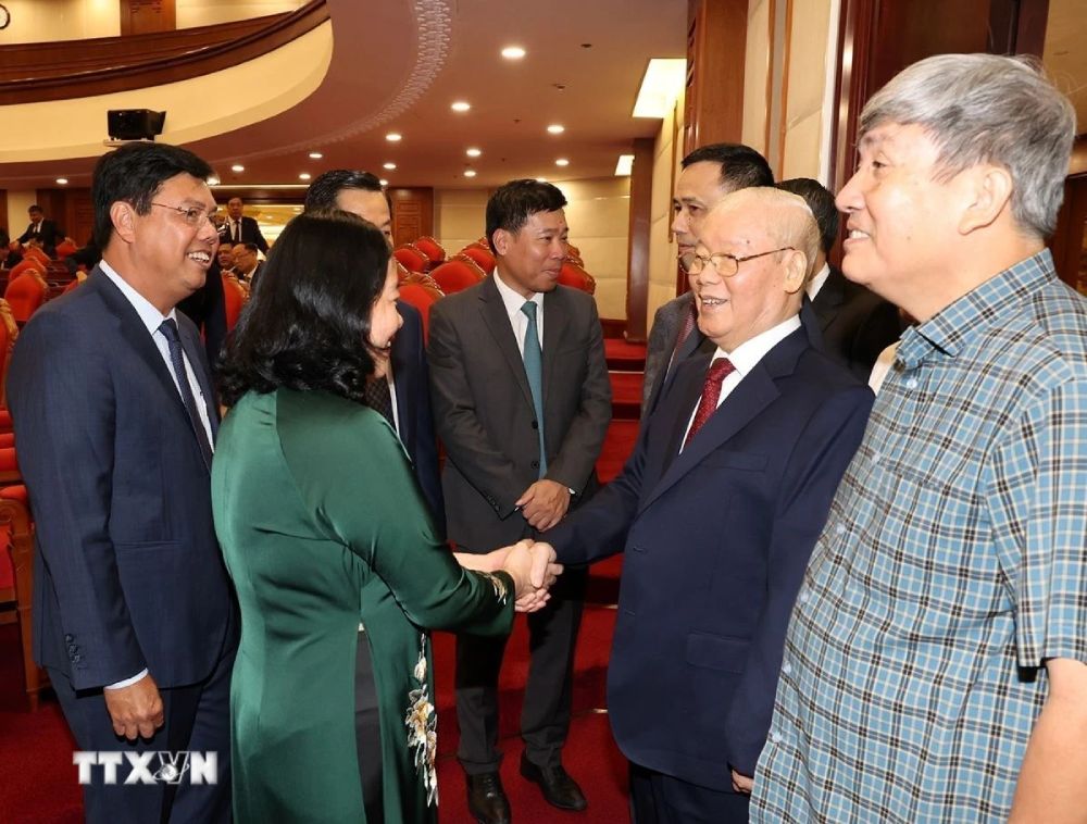 General Secretary Nguyen Phu Trong and other Party and State leaders and delegates attended the ninth Central Conference, term XIII. Photo: Tri Dung/TTXVN