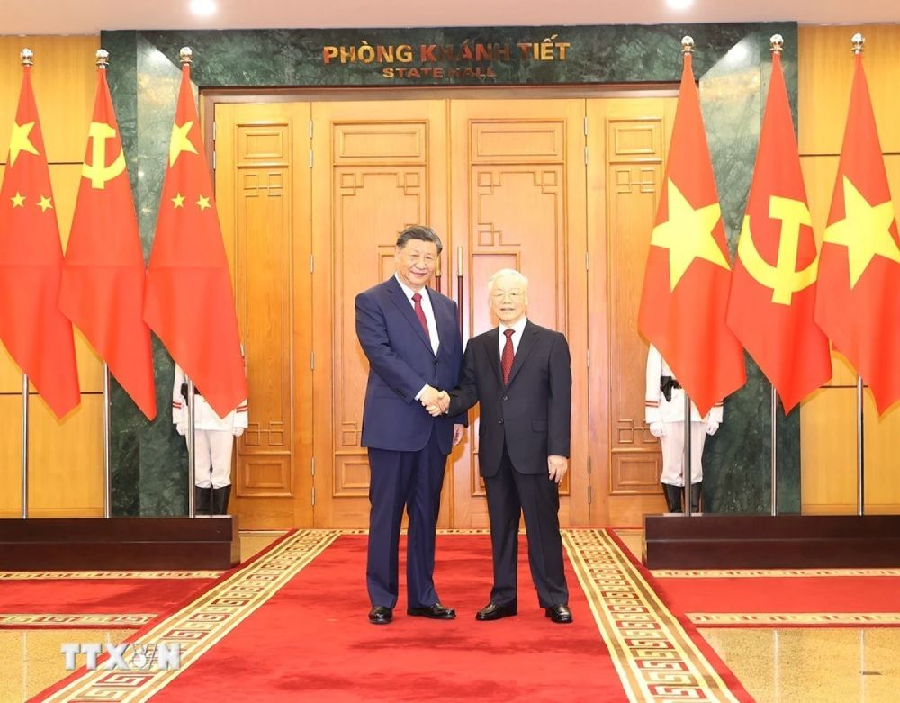 General Secretary Nguyen Phu Trong and General Secretary and President of China Xi Jinping took a photo together. Photo: Tri Dung/TTXVN