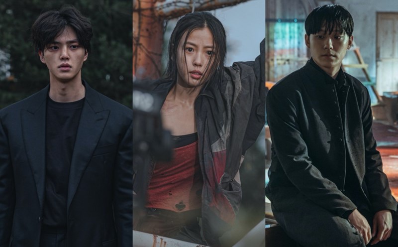 Song Kang, Go Min Si, Lee Do Hyun trong phim “Sweet Home 3”. Ảnh: Nhà sản xuất