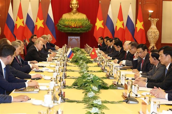 Tổng Bí thư Nguyễn Phú Trọng và Tổng thống Liên bang Nga Vladimir Putin hội đàm. Ảnh: Trí Dũng – TTXVN