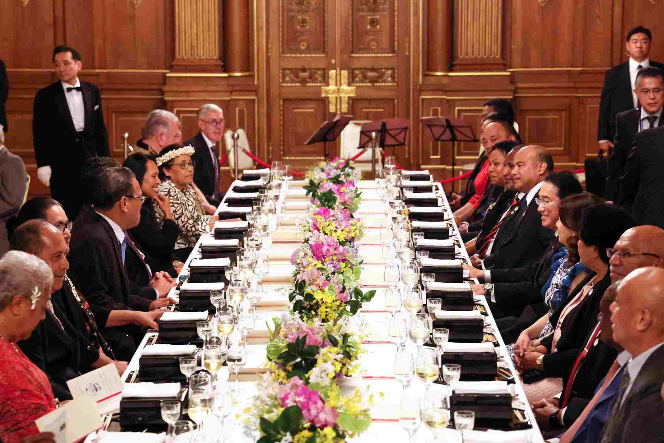 Lãnh đạo của 18 đảo quốc vùng Nam Thái Bình Dương đã tới Thủ đô Tokyo của Nhật Bản để gặp Thủ tướng Nhật Bản Fumio Kishida trong tuần này. Ảnh: Văn phòng Thủ tướng Nhật Bản