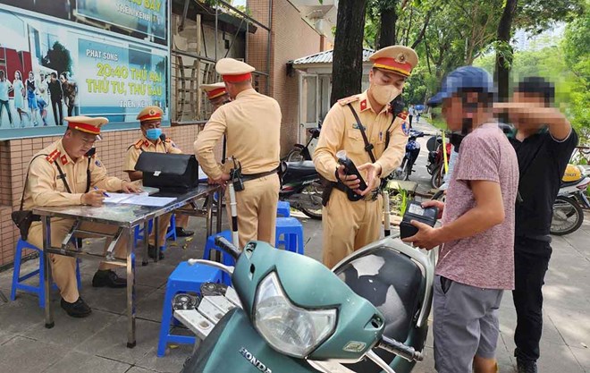 Quy định độ tuổi, sức khỏe người điều khiển phương tiện giao thông đường bộ