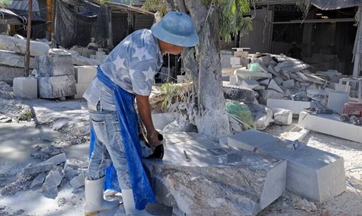Ô nhiễm nặng ở làng nghề đá mỹ nghệ Non Nước hơn 500 tuổi (quận Ngũ Hành Sơn, TP Đà Nẵng). Ảnh: Nguyễn Linh