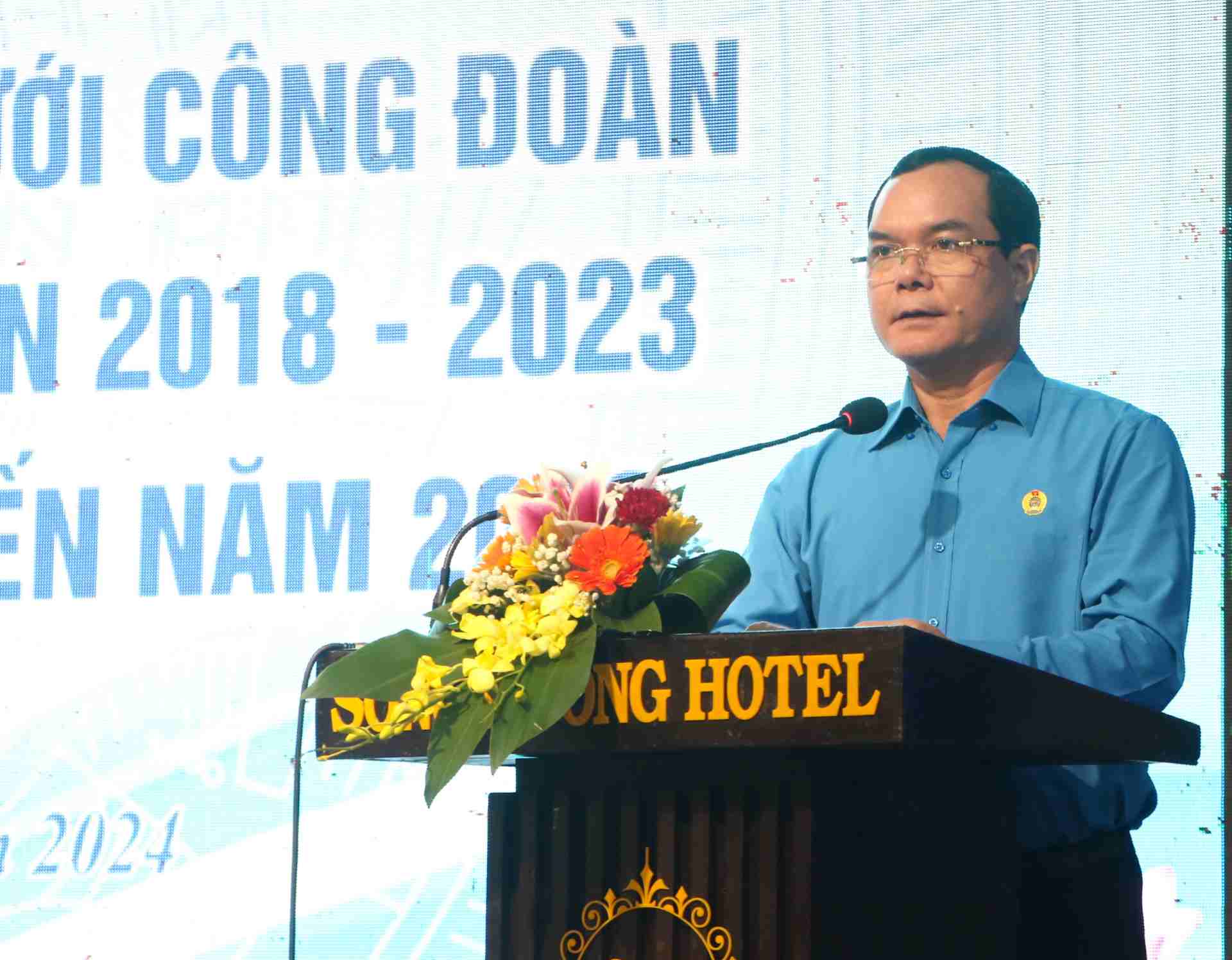 Ông Nguyễn Đình Khang - Ủy viên Ban Chấp hành Trung ương Đảng, Chủ tịch Tổng Liên đoàn Lao động Việt Nam phát biểu chỉ đạo Hội nghị. Ảnh: Phúc Đạt