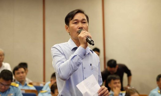 Nhiều cử tri nêu ý kiến tại buổi tiếp xúc cử tri TP Đà Nẵng. Ảnh: Mỹ Linh