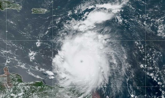 Bão Beryl mạnh lên từ áp thấp nhiệt đới vào ngày 28.6 lên bão cấp 5 vào ngày 1.7. Ảnh: NOAA