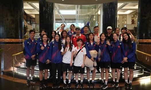 Tuyển bóng chuyền nữ Việt Nam có mặt tại Philippines chuẩn bị dự giải FIVB Challenge Cup 2024. Ảnh: VFV 