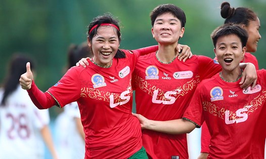 TPHCM I thắng thuyết phục Sơn La ở vòng 8 giải bóng đá nữ vô địch quốc gia. Ảnh: VFF
