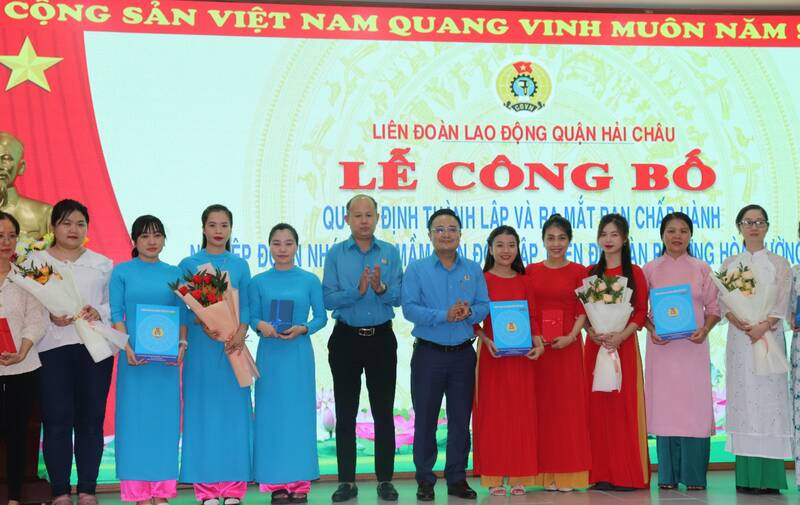 LĐLĐ quận Hải Châu, TP Đà Nẵng thành lập 11 nghiệp đoàn nhóm lớp mầm non độc lập. Ảnh: Nguyễn Linh