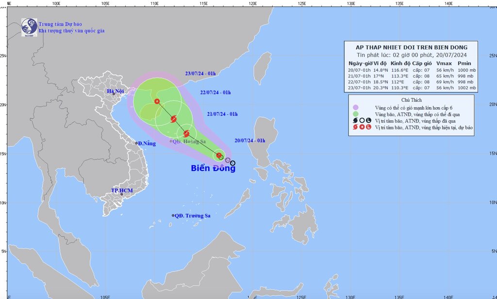 Du bao duong di cua ap thap nhiet doi tren Bien Dong. Ap thap nhiet doi nay du kien manh len thanh bao trong dem 20, rang sang 21.7. Anh: Trung tam Du bao Khi tuong Thuy van Quoc gia Viet Nam