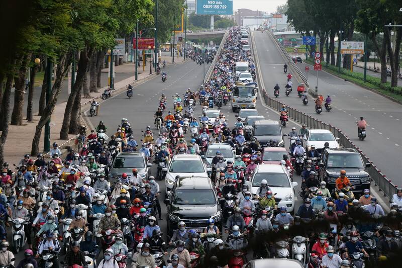 Thời tiết Nam Bộ nắng gián đoạn. Ảnh: Anh Tú