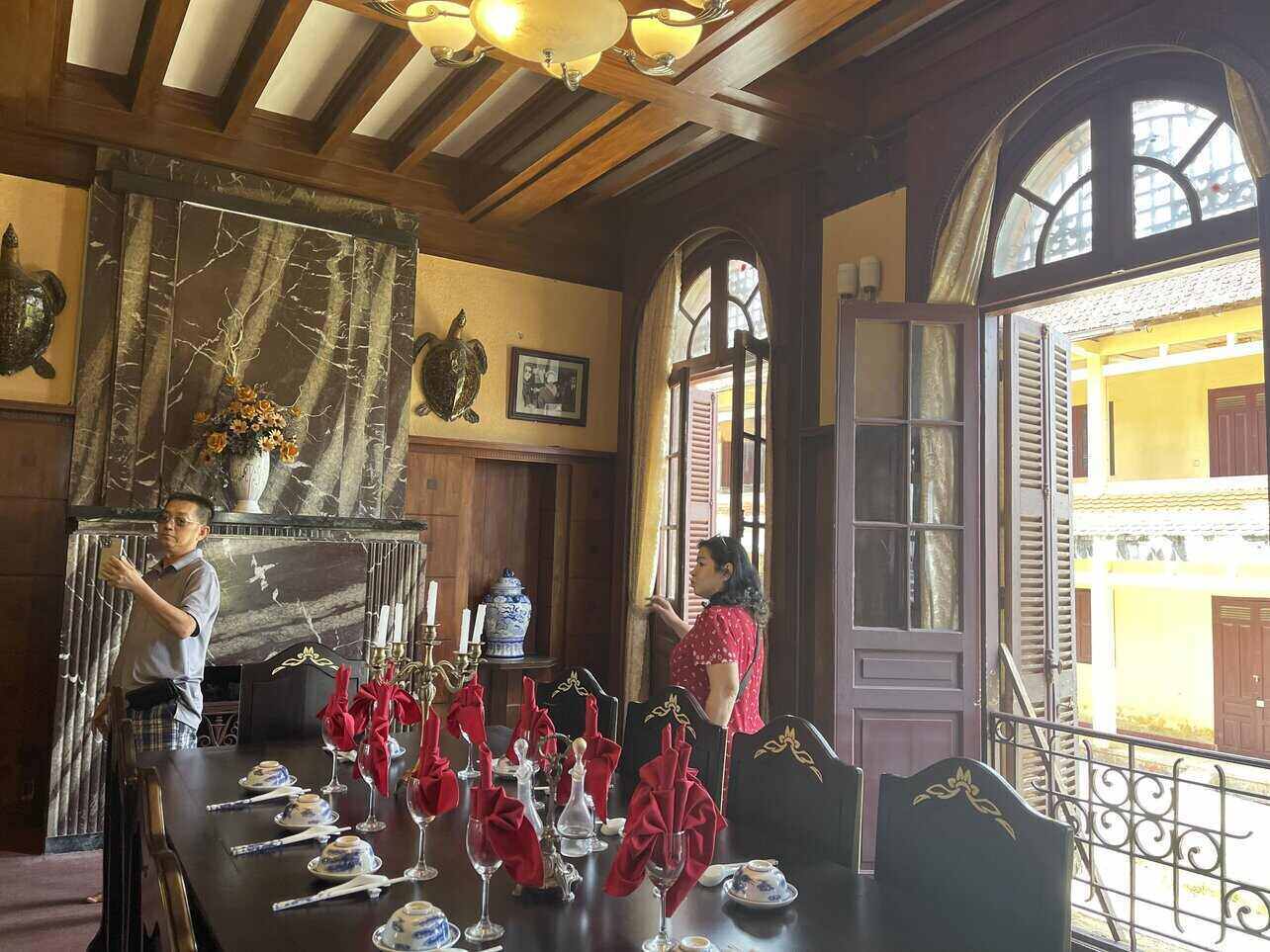 Tourists visit Queen Nam Phuong Palace. Photo: Mai Huong