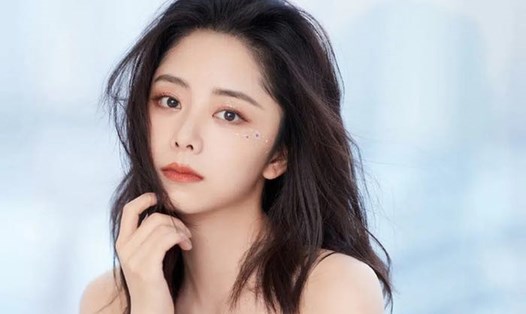 Đàm Tùng Vận tạo sức hút với vai nữ chính phim "Em đẹp hơn cả ánh sao". Ảnh: Weibo