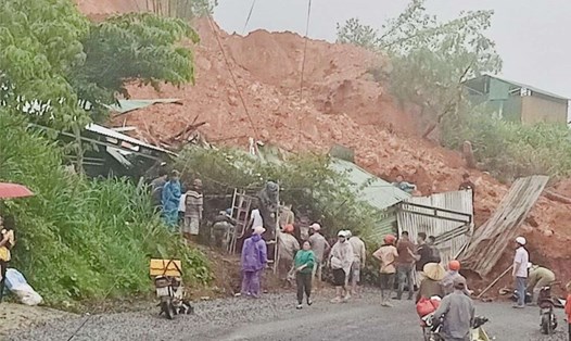 Hiện trường vụ sạt lở đất khiến 2 người thương vong ở Lâm Đồng vào chiều 20.7. Ảnh: Người dân cung cấp