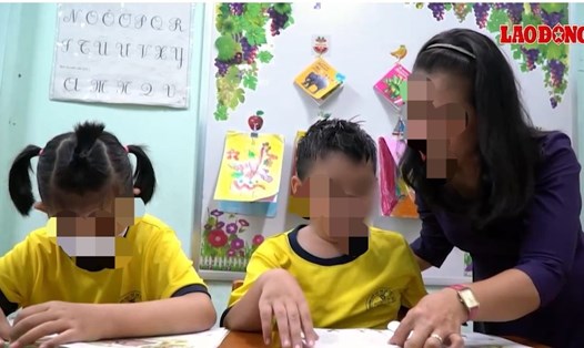 Cơ sở giáo dục cản trở người khuyết tật học tập sẽ bị phạt tiền từ 5.000.000 đồng đến 10.000.000 đồng. Ảnh: Cắt từ Clip của Anh Tú