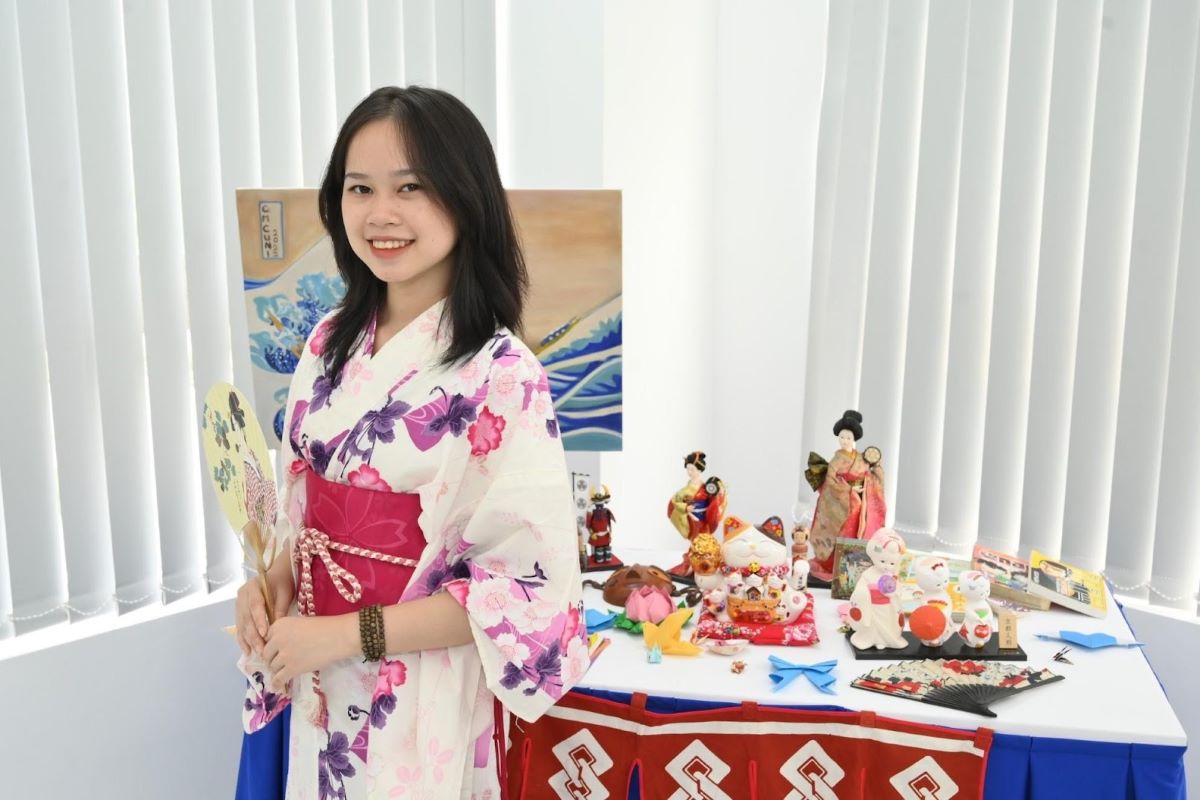 Sinh viên trường Đại học CMC được trải nghiệm các workshop văn hoá Nhật Bản. Ảnh: CMC