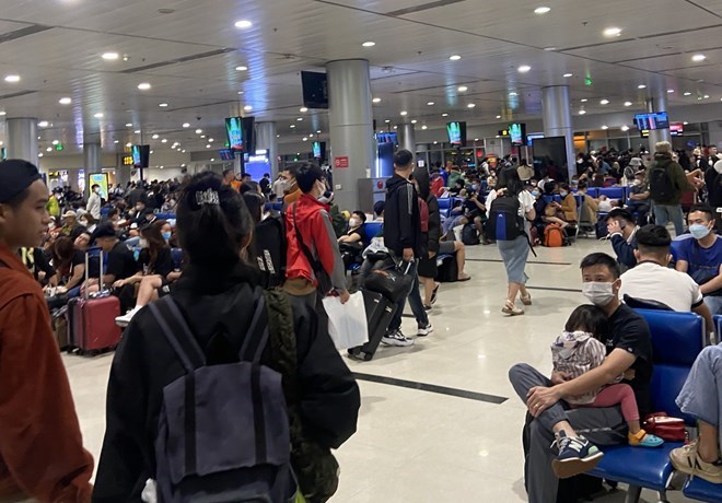 Hành khách trên máy bay tung tin đồn có lựu đạn trong vali, khiến chuyến bay bị tạm hoãn (ảnh minh họa). Ảnh: Thùy Trang