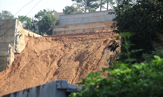 Hiện trường vụ sạt lở ở Đà Lạt khiến 2 người chết năm 2023. Ảnh: Hữu Long