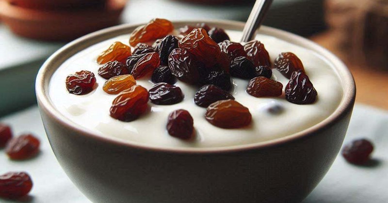 3. Các thương hiệu sữa chua nho khô phổ biến