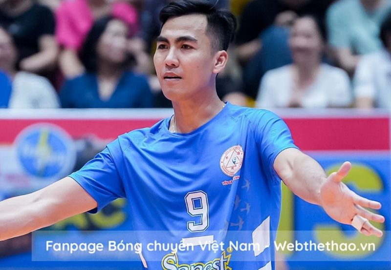 Passing match from Tu Thanh Thuan of Sanest Khanh Hoa team. Photo: Vietnam Volleyball