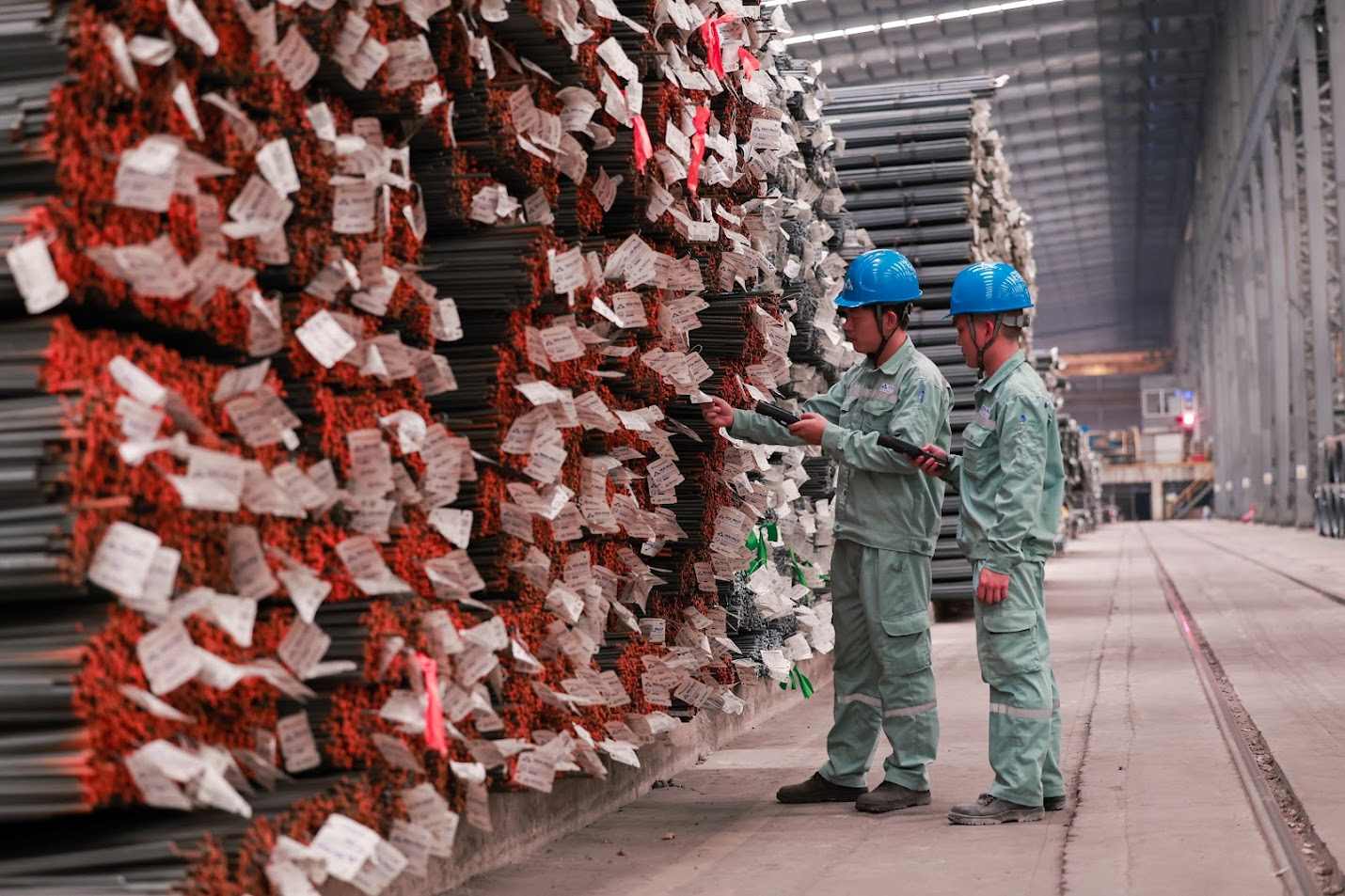 Sản xuất tại nhà máy thép Hòa Phát (Khu công nghiệp Dung Quất, Quảng Ngãi). Ảnh: Hải Nguyễn