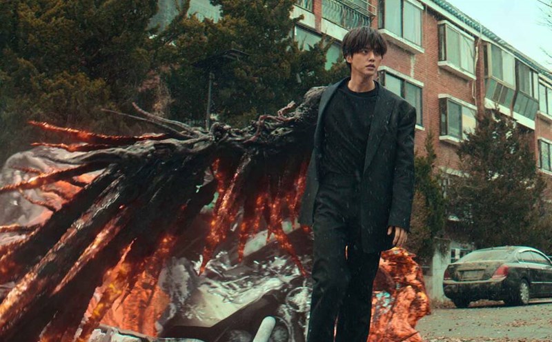 Song Kang đóng chính trong 3 phần phim "Sweet Home". Ảnh: Nhà sản xuất