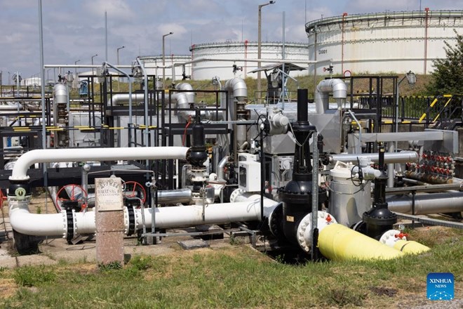 Một trạm của đường ống dẫn dầu Druzhba ở Szazhalombatta, Hungary. Ảnh: Xinhua