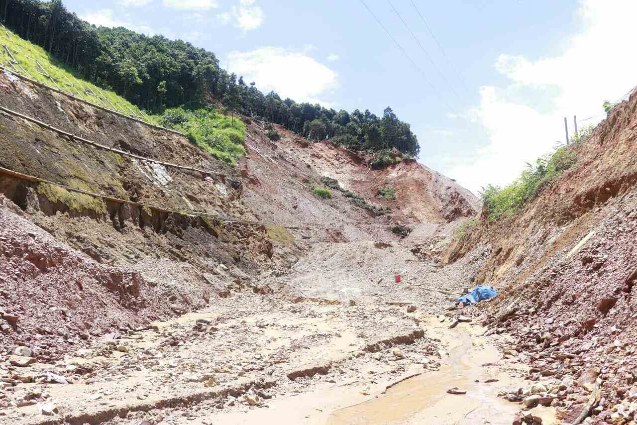 Cảnh báo mưa lớn, lũ quét, sạt lở đất tại miền núi phía Bắc do bão số 2. Ảnh: Bảo Nguyên