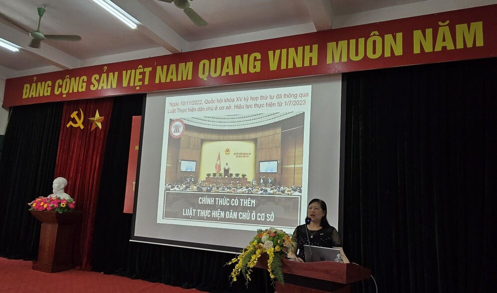 Một trong những nội dung tập huấn cho cán bộ Công đoàn của 2 Công đoàn Tổng công ty là tổ chức đối thoại và thực hiện dân chủ ở cơ sở. Ảnh: CĐCS