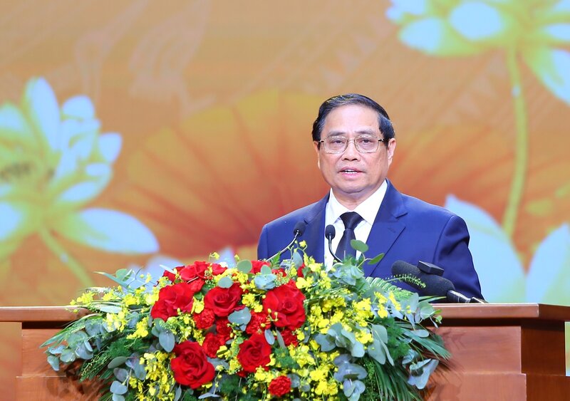 Thủ tướng Chính phủ Phạm Minh Chính phát biểu, tri ân người có công với cách mạng. Ảnh: Tống Giáp 