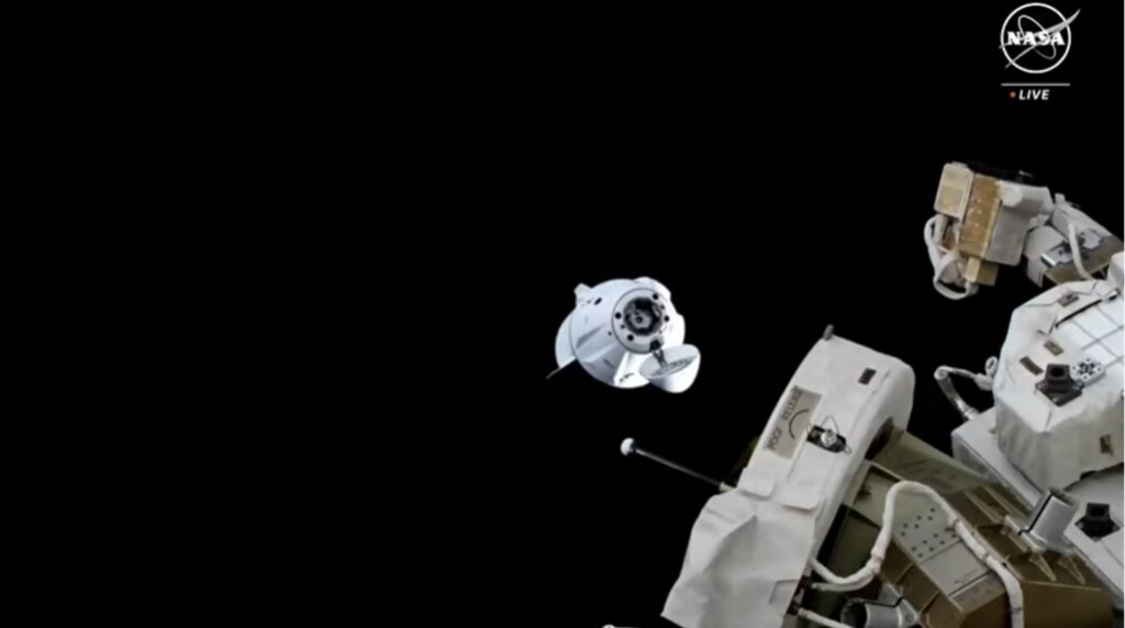 The Dragon spacecraft approaches the ISS on a mission on May 2, 2024. Photo: NASA