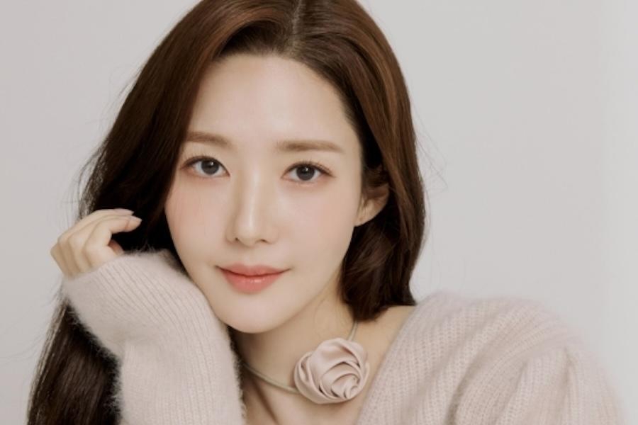 Park Min Young đàm phán đóng phim mới. Ảnh: Instagram