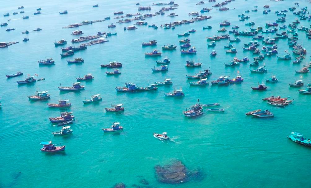 Theo thống kê, huyện Kiên Lương có 751 tàu cá, TP Phú Quốc có 494 tàu cá chưa đăng ký. Ảnh: Nguyên Anh